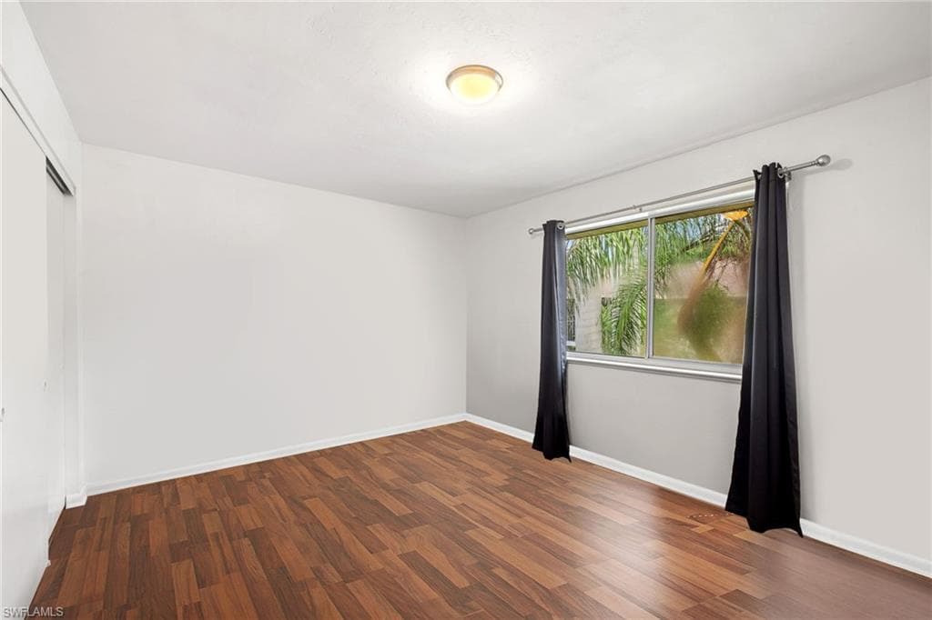 5406 16th Pl SW E4, Naples, FL 34116-26