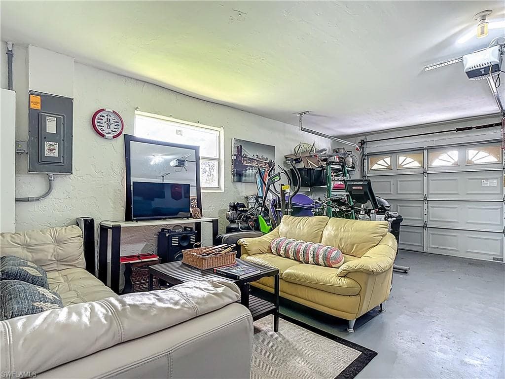 503 Jackson Ave, Lehigh Acres, FL 33972-34