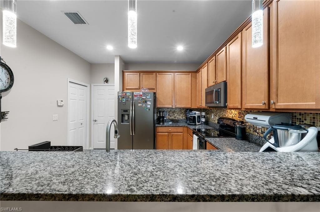 15013 Summit Place Cir, Naples, FL 34119-19