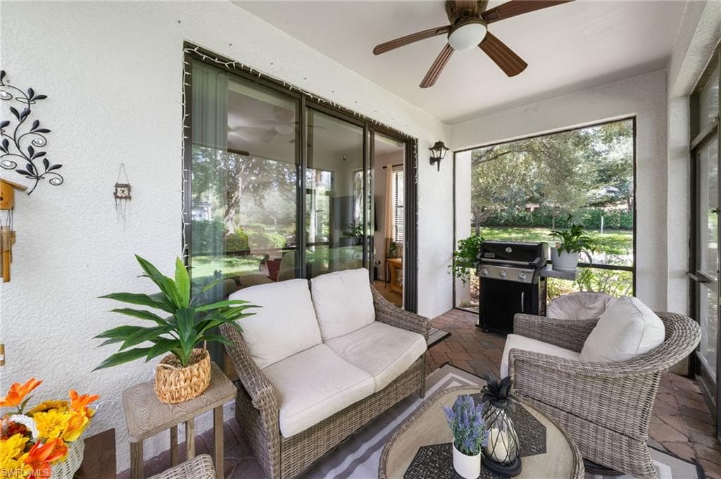 15013 Summit Place Cir, Naples, FL 34119-37