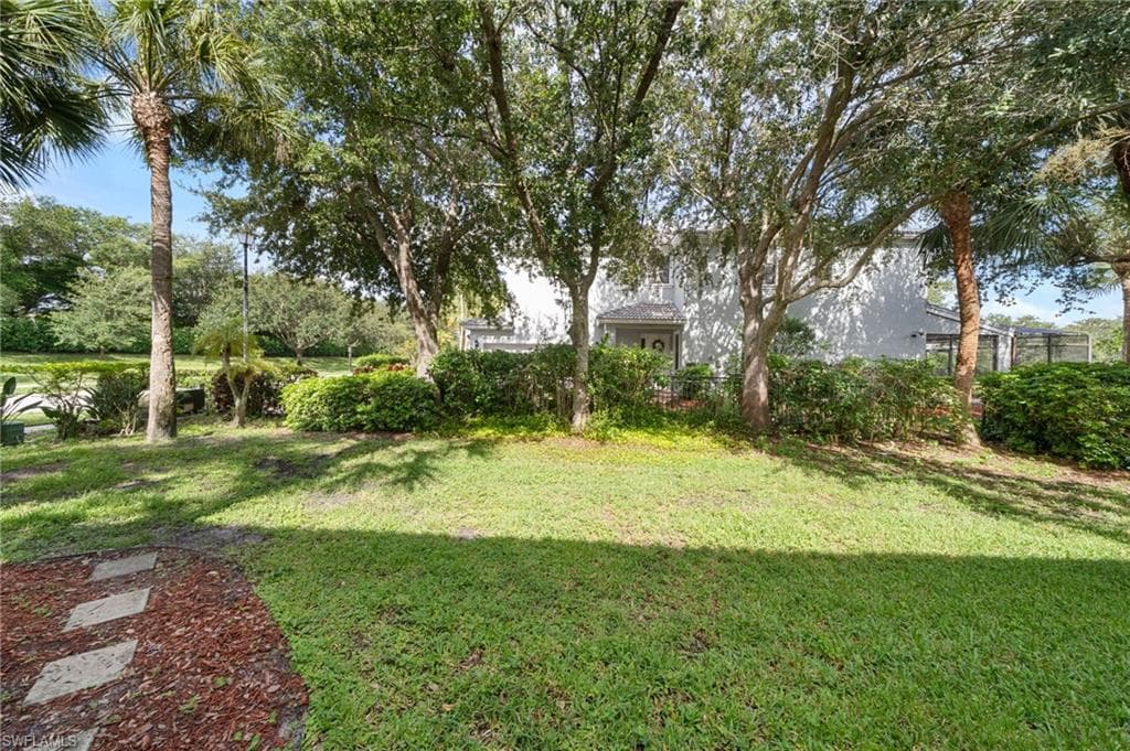 15013 Summit Place Cir, Naples, FL 34119-39