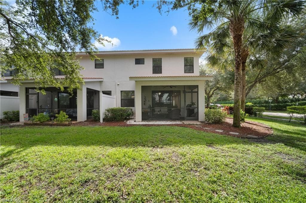 15013 Summit Place Cir, Naples, FL 34119-40