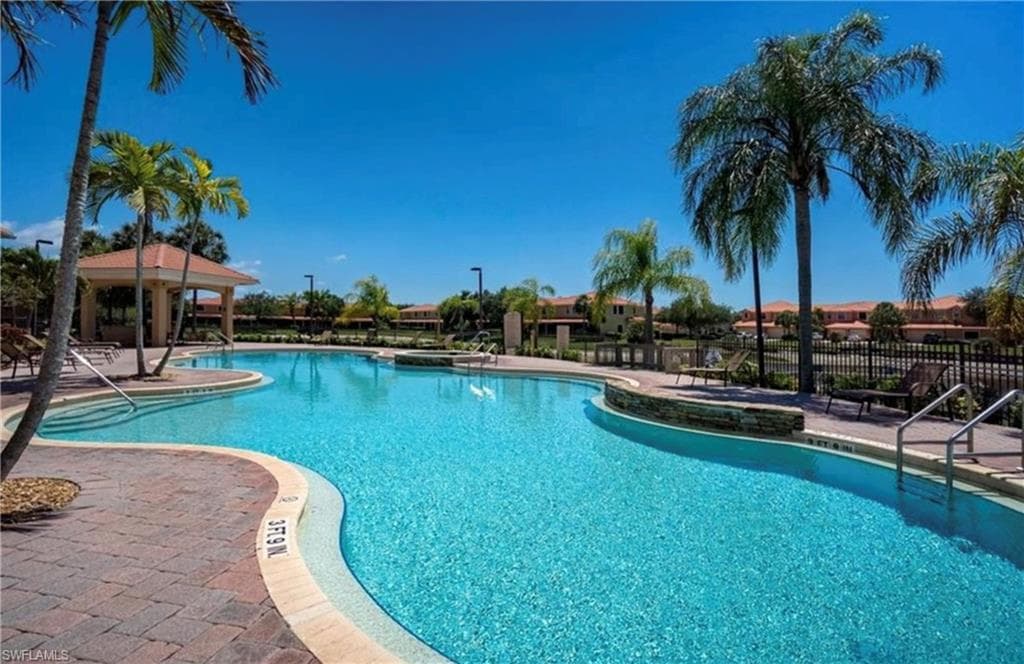 15013 Summit Place Cir, Naples, FL 34119-43