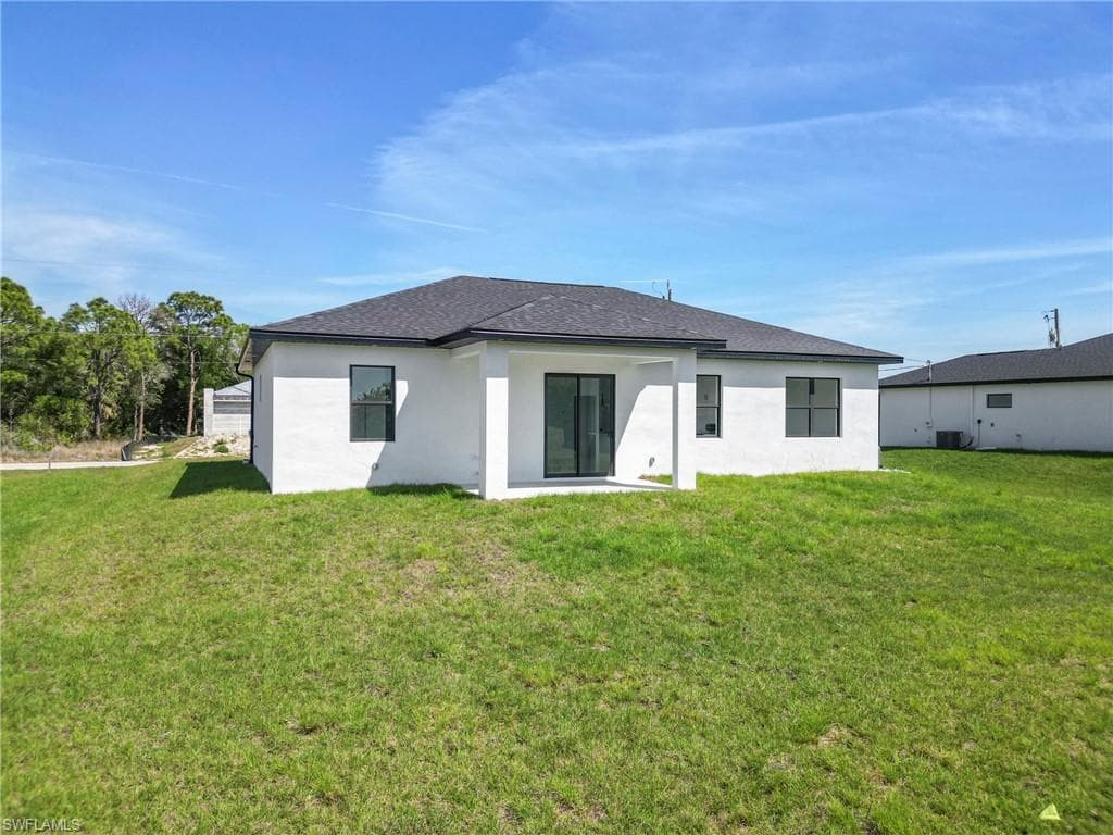 2814 44th St W, Lehigh Acres, FL 33971-3