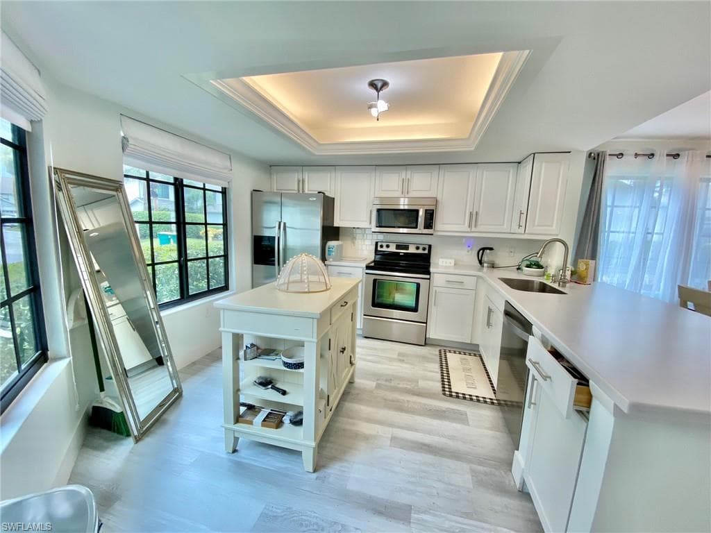 871 Meadowland Dr F, Naples, FL 34108-11