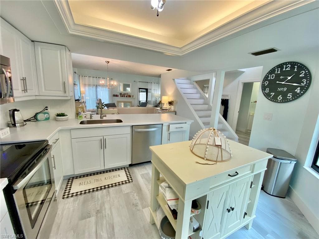 871 Meadowland Dr F, Naples, FL 34108-14