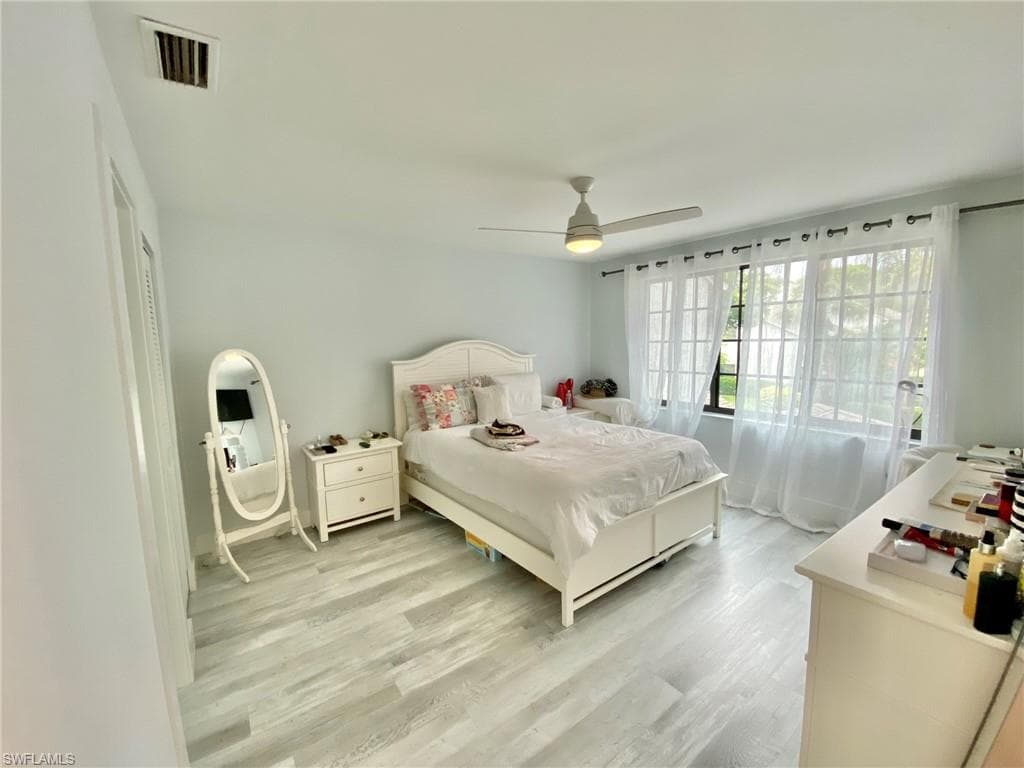 871 Meadowland Dr F, Naples, FL 34108-21