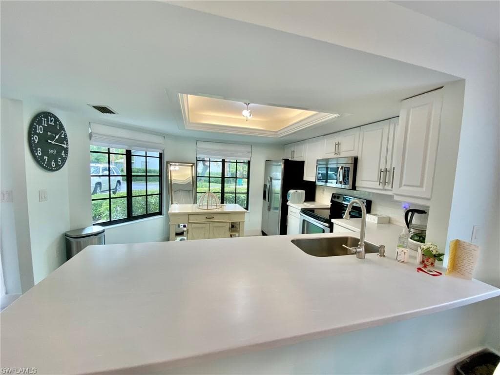 871 Meadowland Dr F, Naples, FL 34108-31