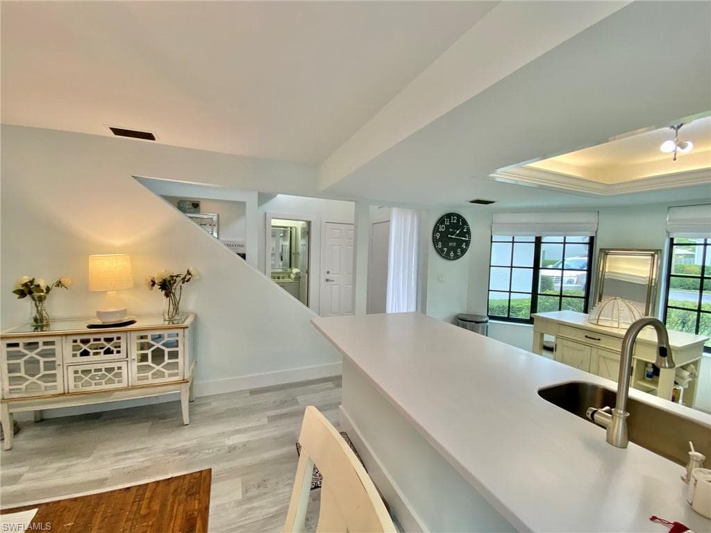 871 Meadowland Dr F, Naples, FL 34108-32