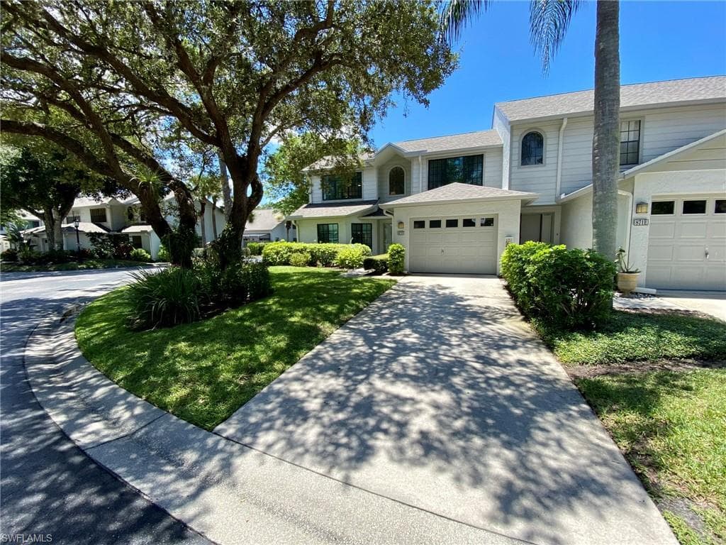 871 Meadowland Dr F, Naples, FL 34108-38