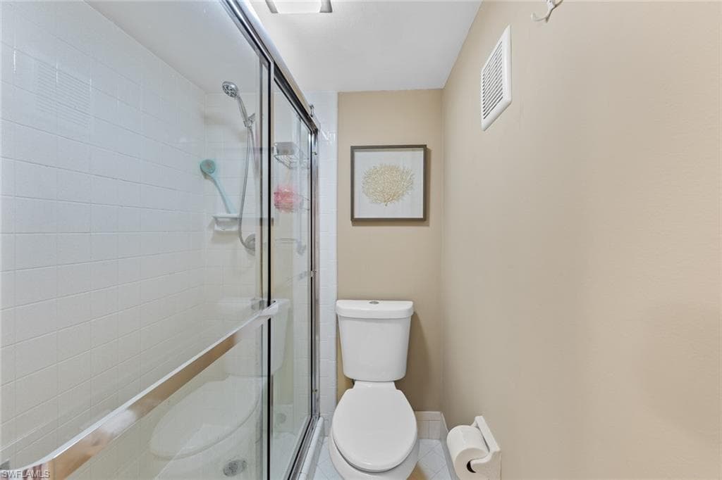 256 Palm Dr 6, Naples, FL 34112-19