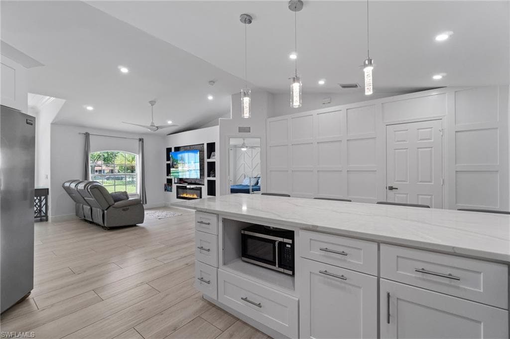 3811 2nd Ave SE, Naples, FL 34117-17