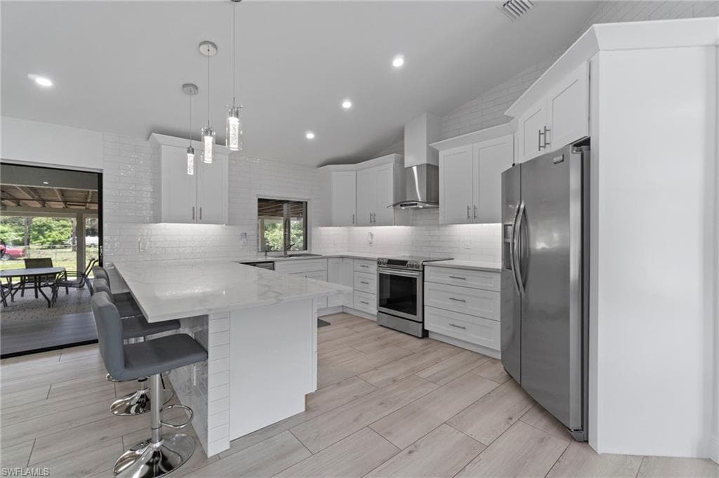 3811 2nd Ave SE, Naples, FL 34117-18