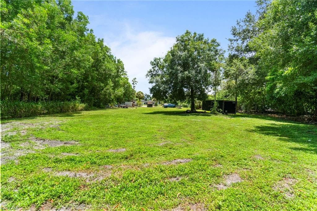 3811 2nd Ave SE, Naples, FL 34117-43