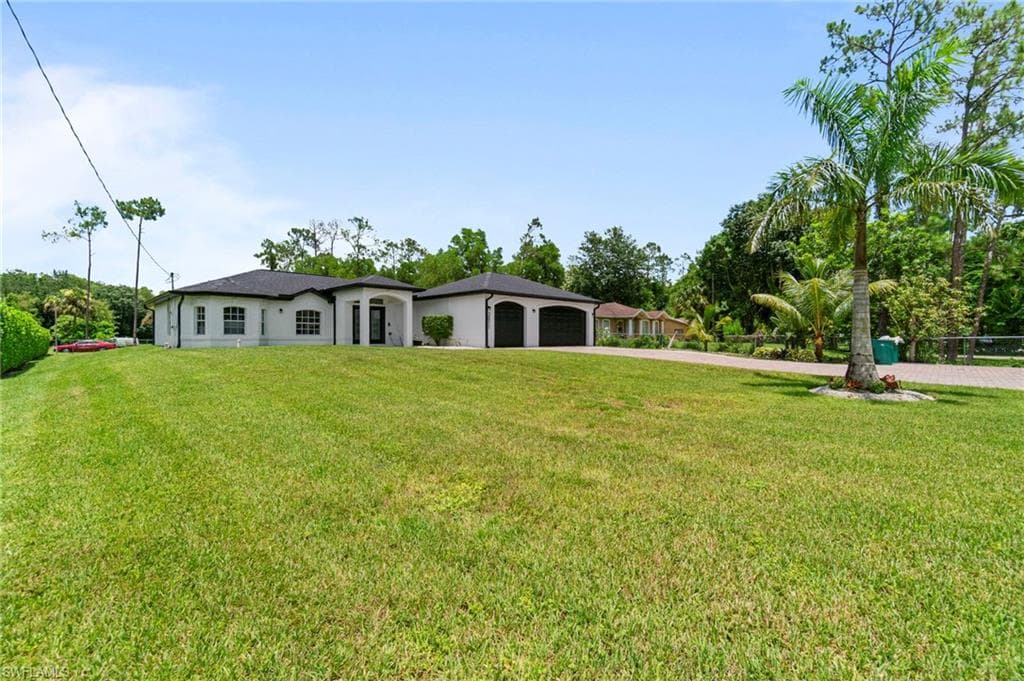 3811 2nd Ave SE, Naples, FL 34117-44