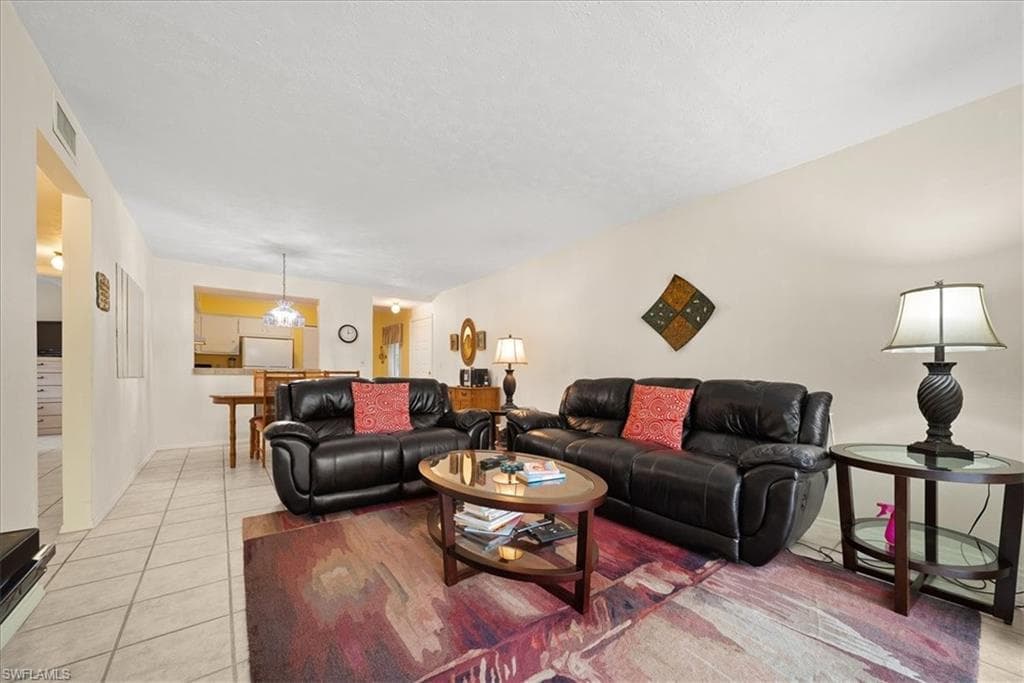 1001 Foxfire Ln 102, Naples, FL 34104-15