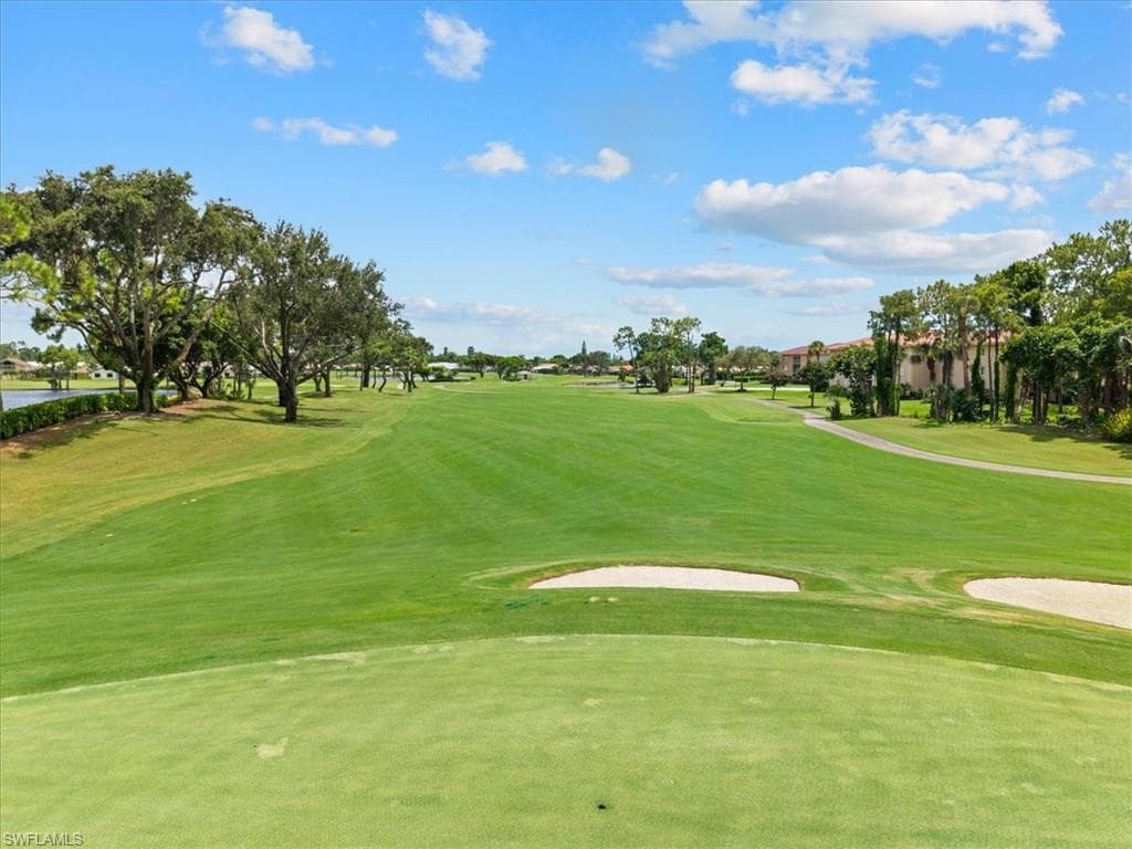 1001 Foxfire Ln 102, Naples, FL 34104-34