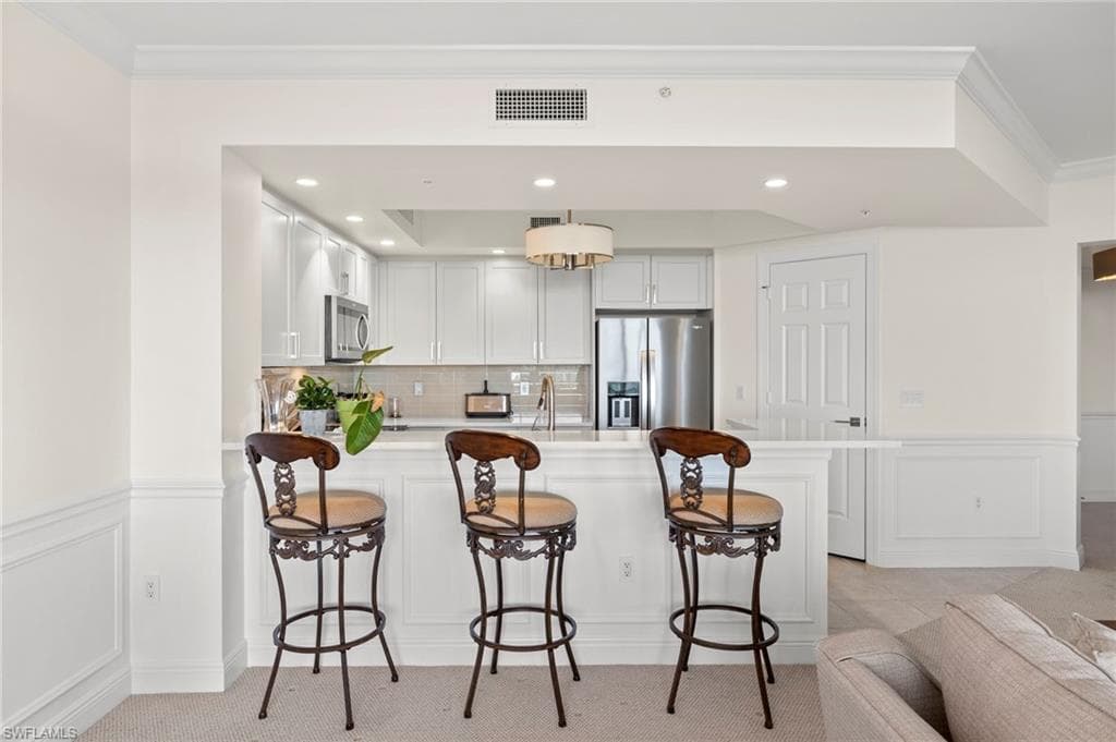 1065 Borghese Ln 403, Naples, FL 34114-10