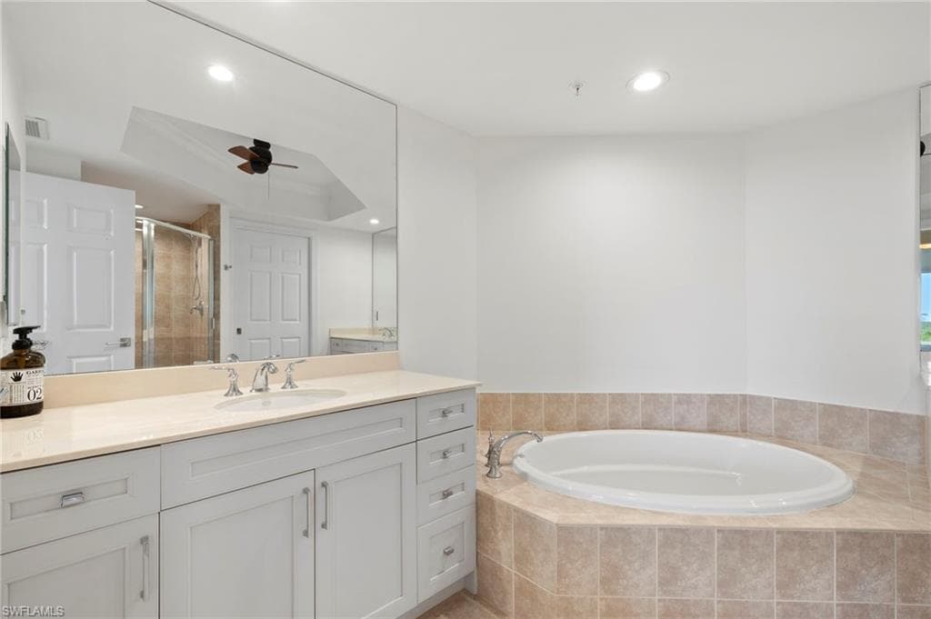 1065 Borghese Ln 403, Naples, FL 34114-17