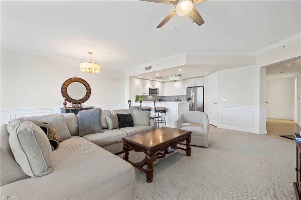 1065 Borghese Ln 403, Naples, FL 34114-4
