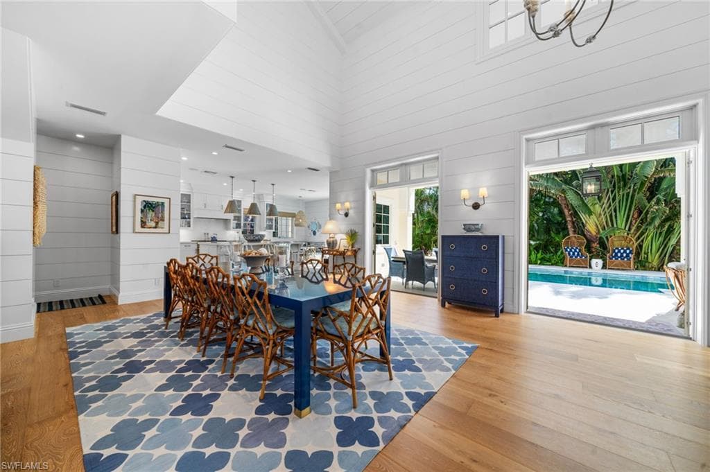 390 Windward Way, Naples, FL 34103-14