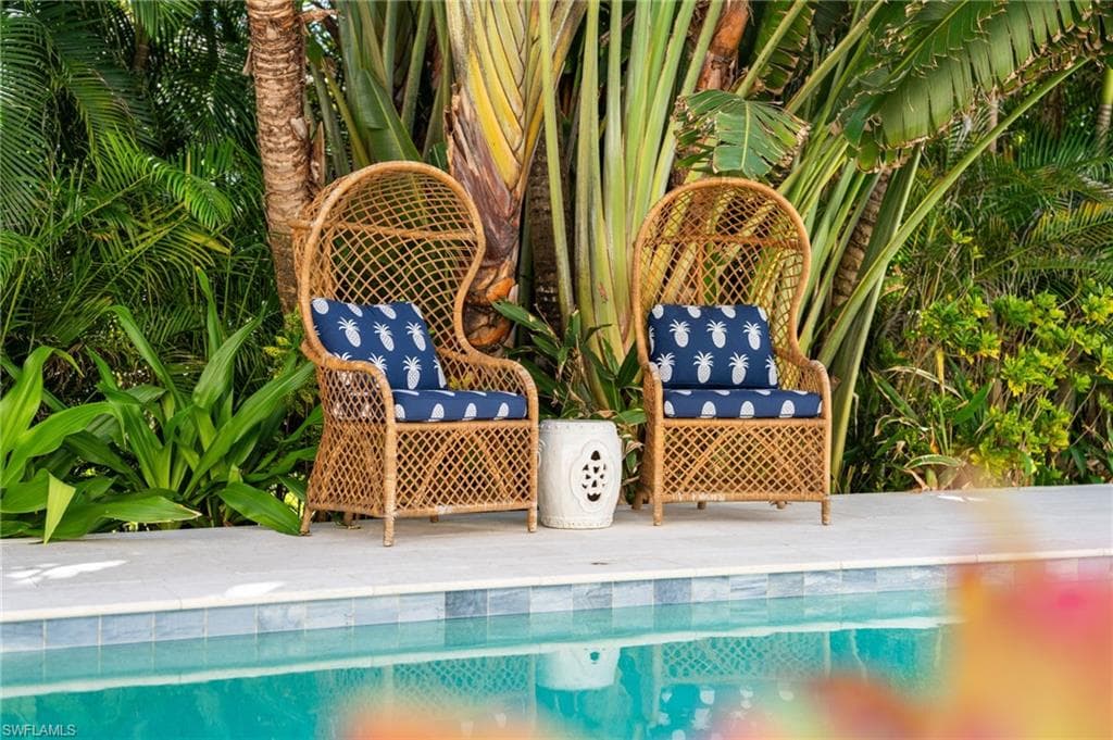 390 Windward Way, Naples, FL 34103-6