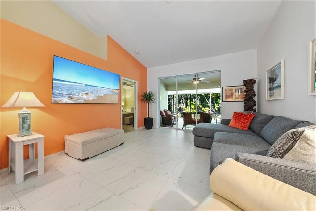 5485 Whitten Dr, Naples, FL 34104-9