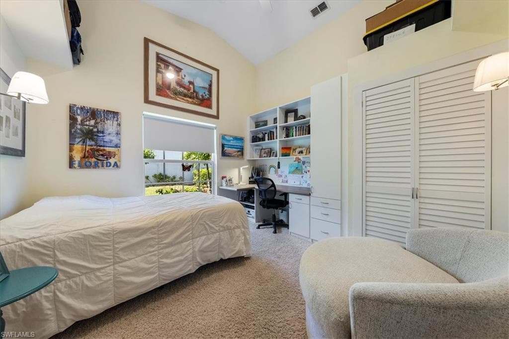 5485 Whitten Dr, Naples, FL 34104-14