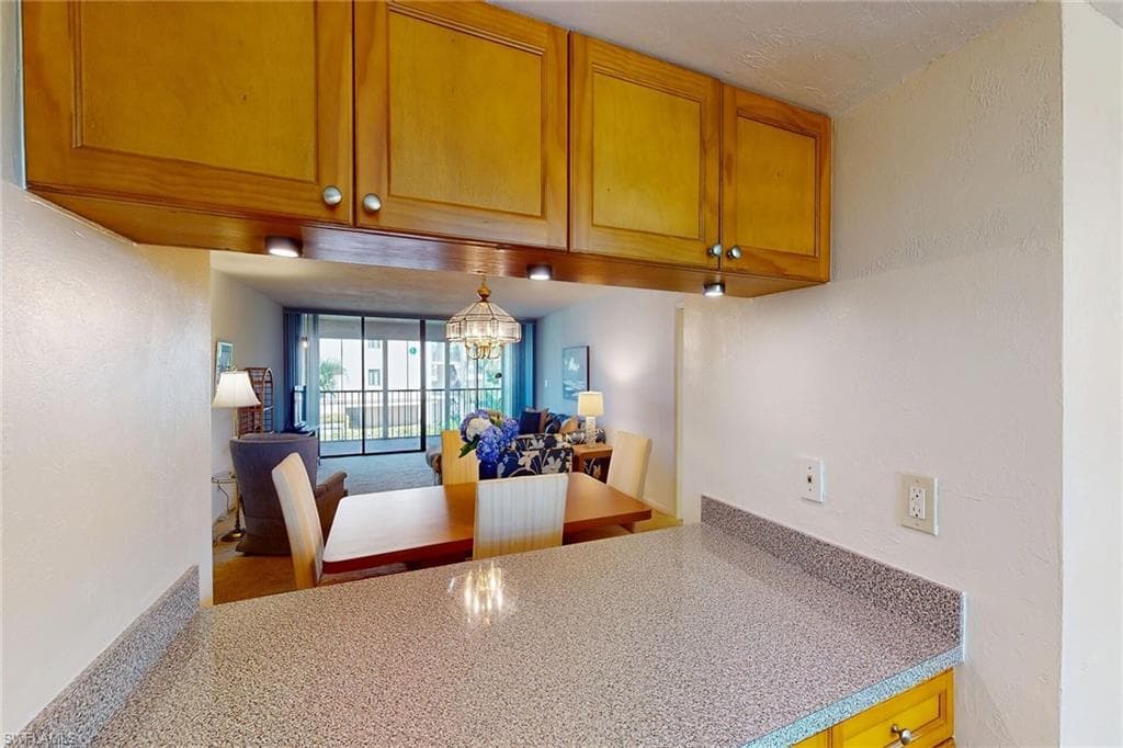 838 Elkcam Cir 202, Marco Island, FL 34145-11
