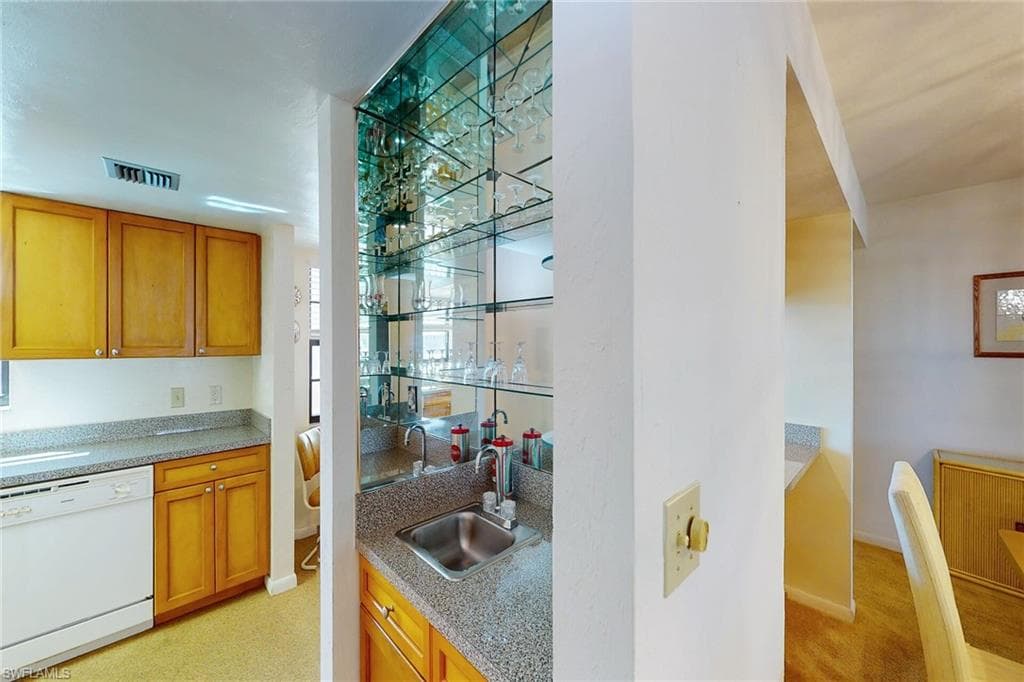 838 Elkcam Cir 202, Marco Island, FL 34145-19
