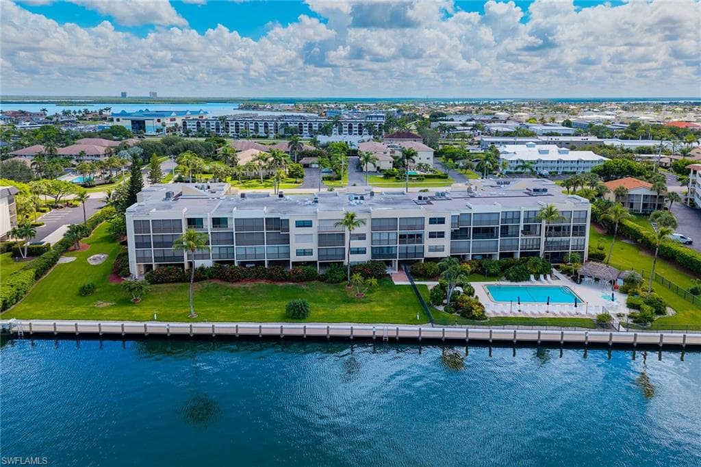838 Elkcam Cir 202, Marco Island, FL 34145-3