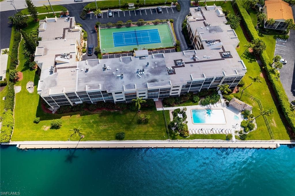 838 Elkcam Cir 202, Marco Island, FL 34145-40