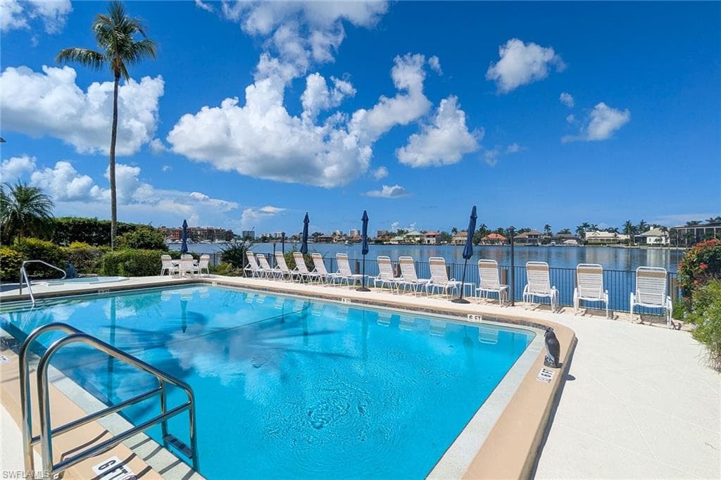838 Elkcam Cir 202, Marco Island, FL 34145-6