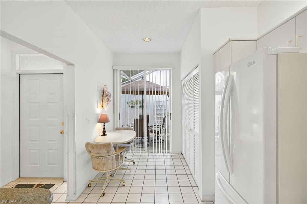 9522 Windsor Club Cir, Fort Myers, FL 33905-14