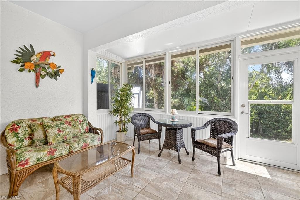 9522 Windsor Club Cir, Fort Myers, FL 33905-27