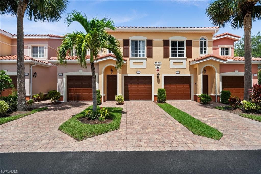 20261 Estero Gardens Cir 207, Estero, FL 33928-2