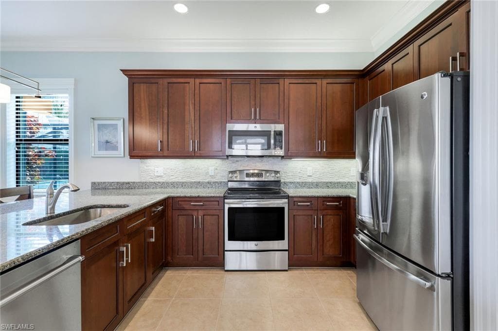 3259 Tahoe Ct, Naples, FL 34119-9