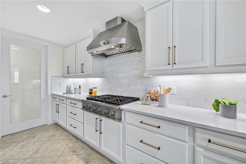 265 Indies Way 503, Naples, FL 34110-11