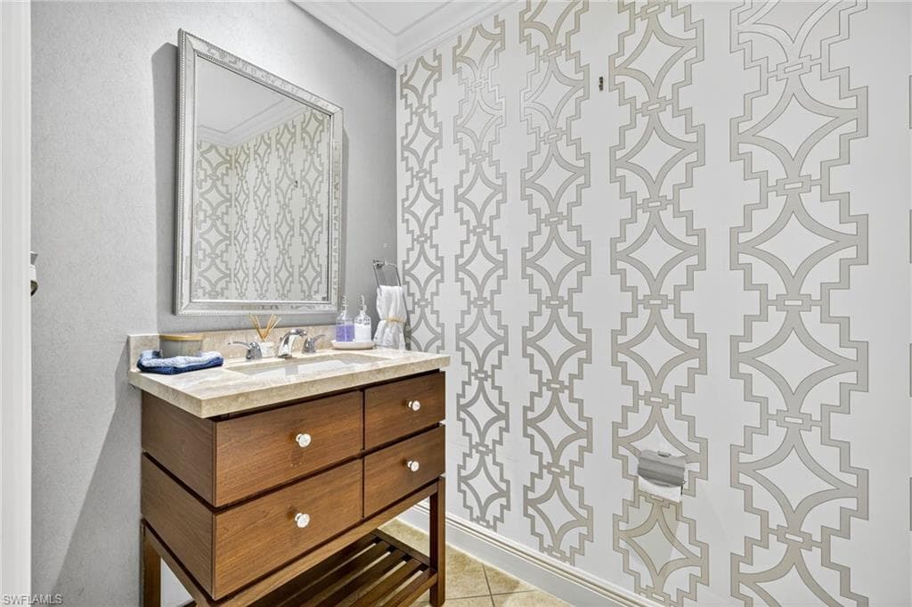 265 Indies Way 503, Naples, FL 34110-14