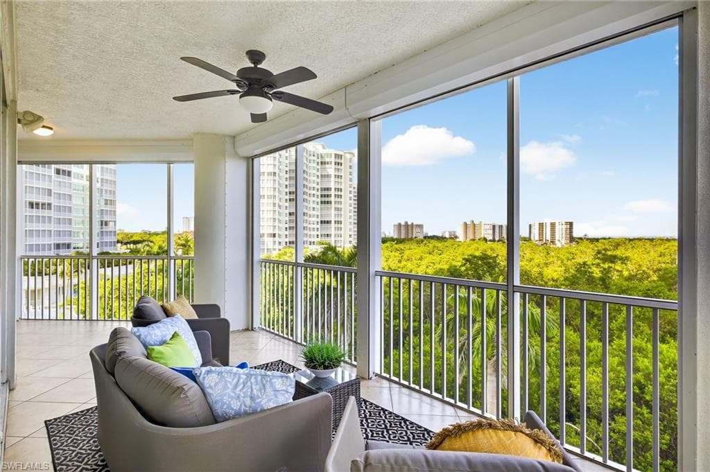 265 Indies Way 503, Naples, FL 34110-30