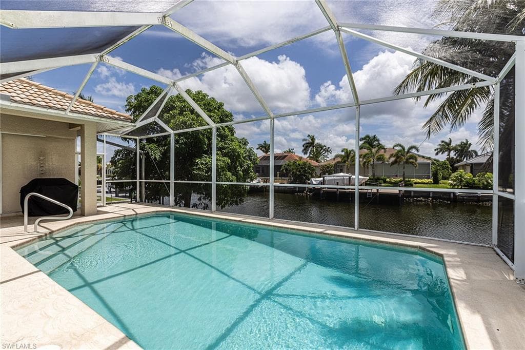 331 Waterleaf Ct, Marco Island, FL 34145-21