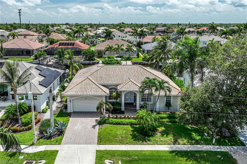 331 Waterleaf Ct, Marco Island, FL 34145-3