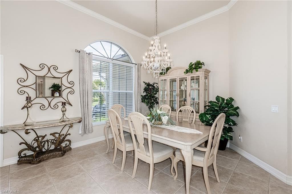 331 Waterleaf Ct, Marco Island, FL 34145-5