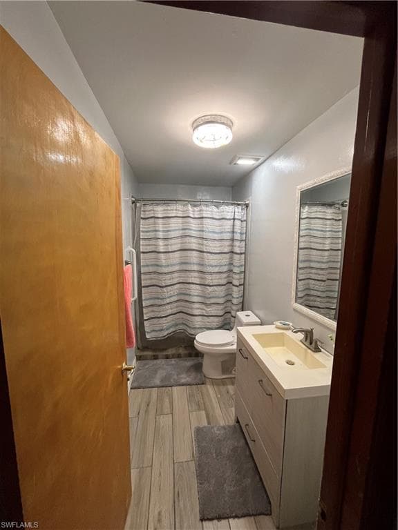 3680 7th Ave SW, Naples, FL 34117-9