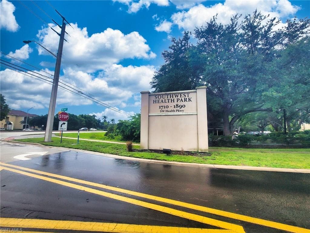 1885 Health Pkwy, Naples, FL 34109-41
