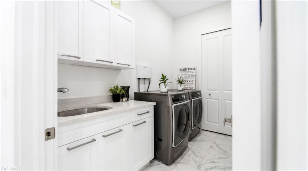 3502 40th Ave SE, Naples, FL 34117-35