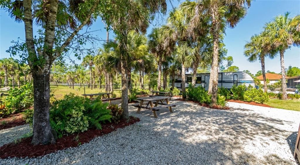 3502 40th Ave SE, Naples, FL 34117-39