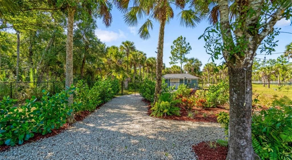 3502 40th Ave SE, Naples, FL 34117-41