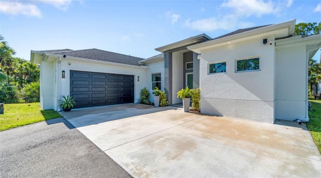 3502 40th Ave SE, Naples, FL 34117-4