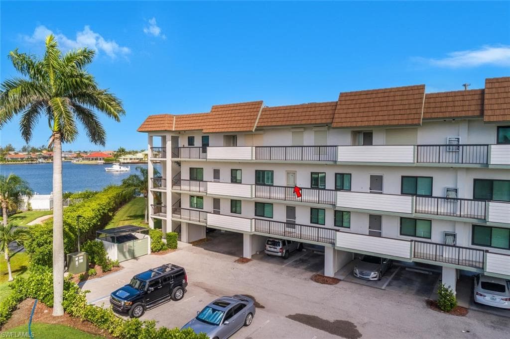730 Elkcam Cir 302, Marco Island, FL 34145-9